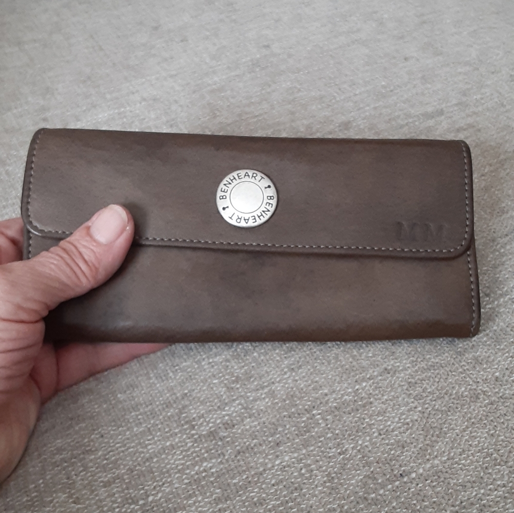 Benheart Brown Leather Snap Wallet - Picture 11 of 11